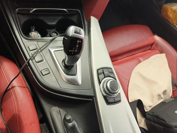 [上海·沪D] 二手宝马宝马4系2014款 420i 设计套装型