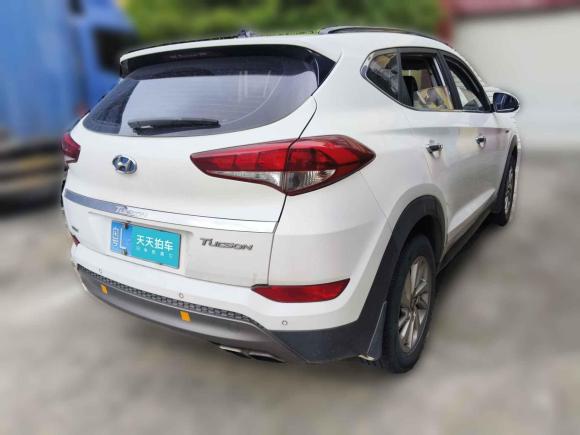 [深圳·粤L] 二手现代途胜2015款 1.6T 双离合两驱智能型