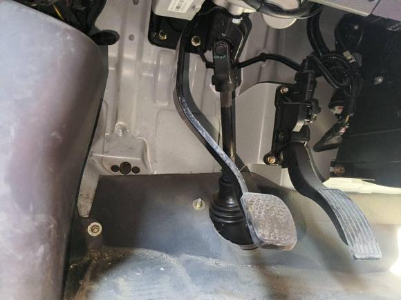 [杭州·浙A] 二手东风御风御风EM262023款 标准版 41.472kWh 河南锂动