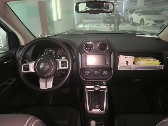 [济南·鲁A] 二手Jeep指南者(进口)2014款 改款 2.0L 两驱精英版