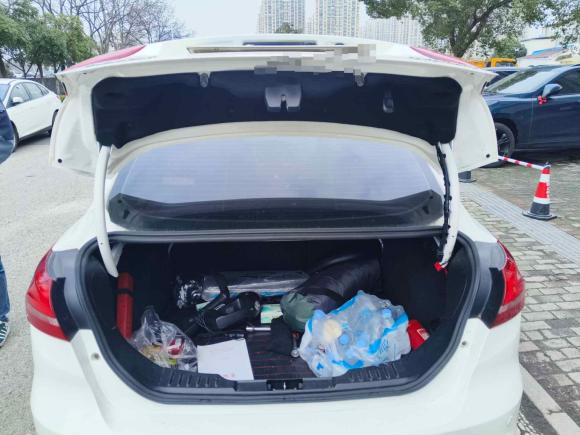 [南京·苏A] 二手福特福克斯2015款 三厢 1.6L 自动风尚型