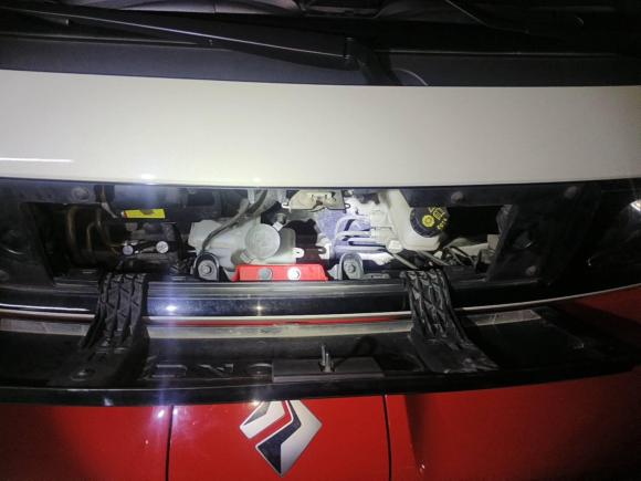 [杭州·浙A] 二手宝骏宝骏KiWi EV2021款 设计师 磷酸铁锂