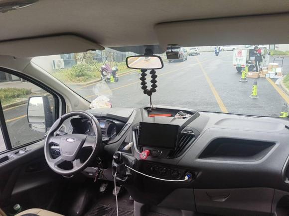 [杭州·浙A] 二手福特全顺2019款 2.0T柴油多功能商用车短轴低顶6座国VI