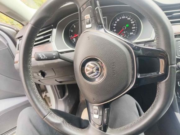 [上海·沪A] 二手大众迈腾2017款 330TSI DSG 豪华型