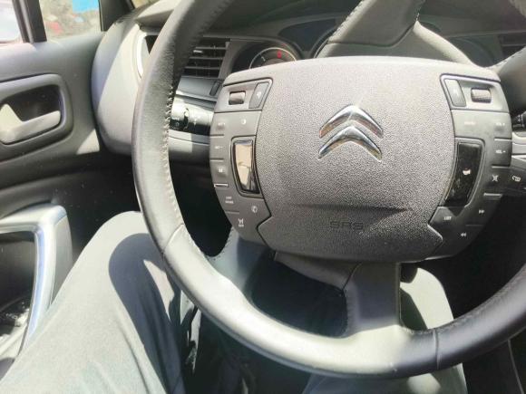 [上海·沪A] 二手雪铁龙雪铁龙C52014款 2.0L 自动尊享型