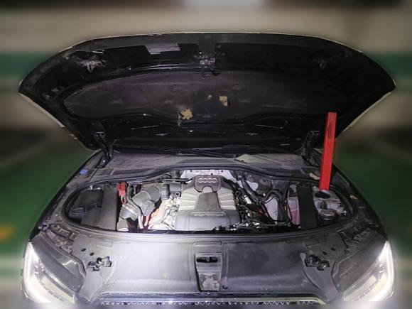 [武汉·鄂W] 二手奥迪奥迪A82013款 A8L 45 TFSI quattro专享型