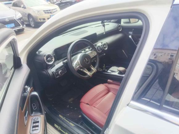 [深圳·粤L] 二手奔驰奔驰A级2020款 A 200 L 运动轿车