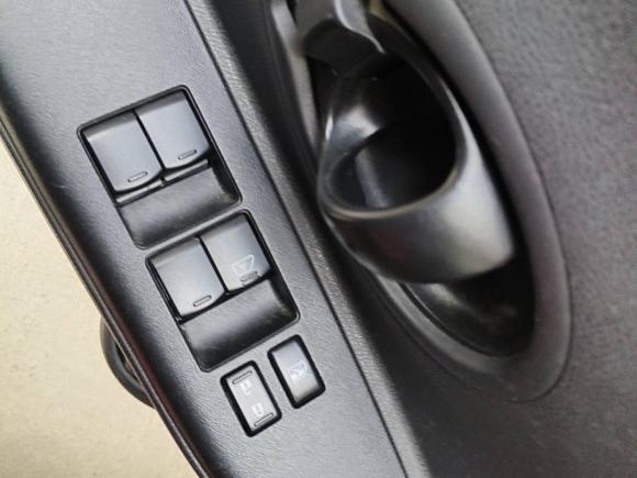 [常州·苏D] 二手日产玛驰2010款 1.5L 手动易型版