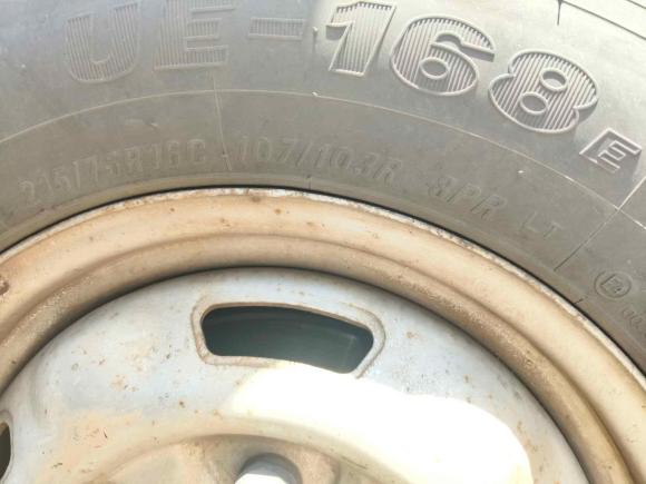 [南通·苏F] 二手福特新世代全顺2009款 2.4T柴油多功能型短轴中顶Duratorq