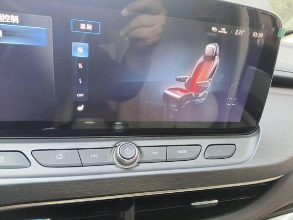 [上海·鲁B] 二手别克别克GL82023款 陆上公务舱 尊贵型