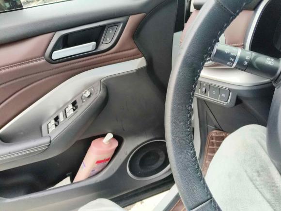 [济南·鲁A] 二手魏牌魏牌 VV62019款 2.0T 两驱旗舰型 国VI