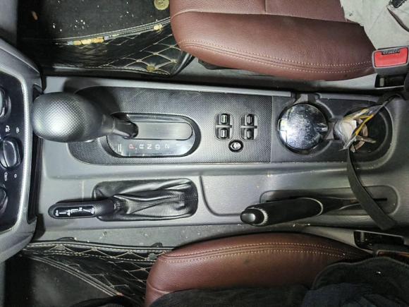 [成都·川G] 二手Jeep自由人2004款 3.7L