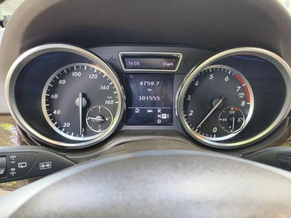 [武汉·鄂A] 二手奔驰奔驰M级2012款 ML 350 动感型