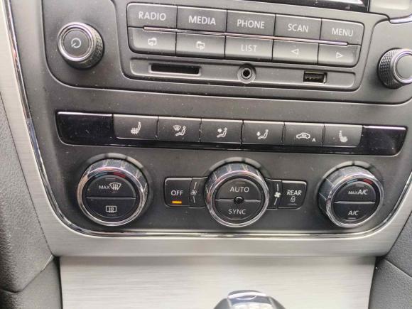 [嘉兴·浙F] 二手大众帕萨特2013款 1.8TSI DSG尊荣版