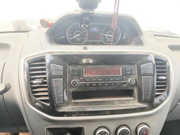 [无锡·苏B] 二手上汽大通MAXUS新途V802018款 2.5T 6挡手动傲运通改款短轴超低顶5-6座