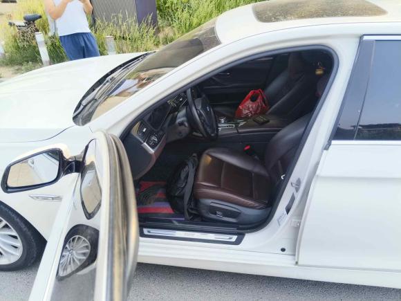 [济南·鲁A] 二手宝马宝马5系2014款 525Li 豪华设计套装