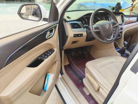 [上海·皖A] 二手宝骏宝骏7302016款 1.5L 手动舒适型 7座 国V