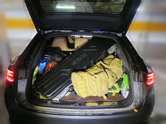 [芜湖·皖B] 二手鸿蒙智行智界R72024款 纯电 802km Max