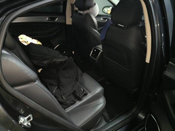 [上海·粤L] 二手奇瑞艾瑞泽5 PLUS2021款 小AI 1.5T CVT享PLUS