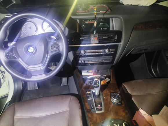 [深圳·粤B] 二手宝马宝马X42014款 xDrive20i X设计套装