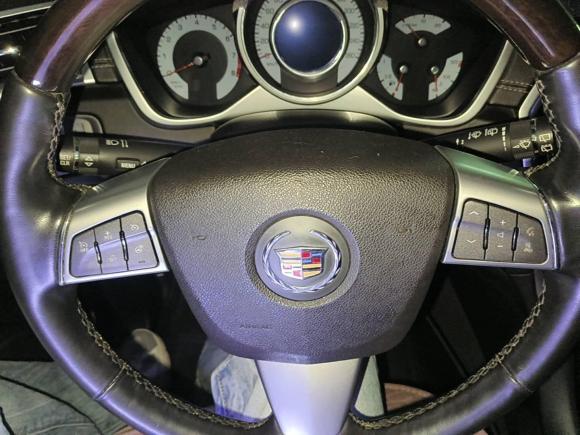 [武汉·鄂D] 二手凯迪拉克凯迪拉克SRX2012款 3.0L 精英型