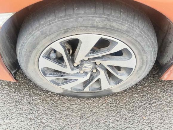 [青岛·鲁B] 二手本田思域2016款 220TURBO 手动豪华版