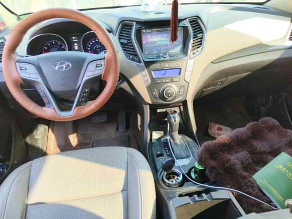 [济南·鲁A] 二手现代胜达2013款 2.4L 自动两驱智能型