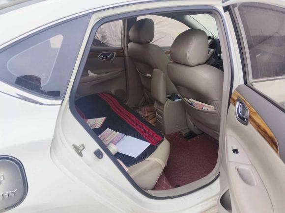 [西安·陕U] 二手日产轩逸2012款 1.6XL 手动豪华版