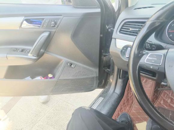 [台州·浙J] 二手大众朗逸2013款 改款 1.6L 自动豪华版