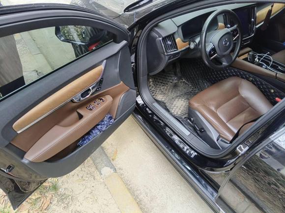 [无锡·苏B] 二手沃尔沃沃尔沃S902021款 B5 智逸豪华版