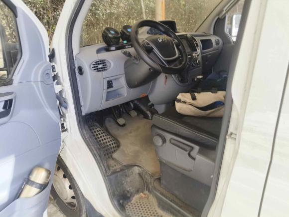 [无锡·苏B] 二手大通新途V802023款 2.0T 手动经典傲运通短轴超低顶5/6座