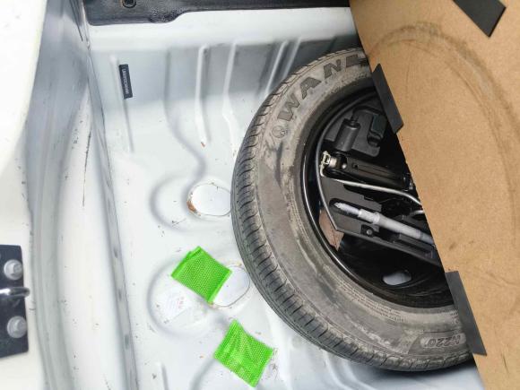 [成都·川G] 二手标致标致3012018款 1.6L 手动舒适版