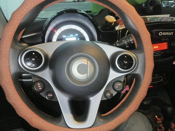 [苏州·苏U] 二手smartsmart fortwo2019款 0.9T 66千瓦硬顶风擎版 国VI