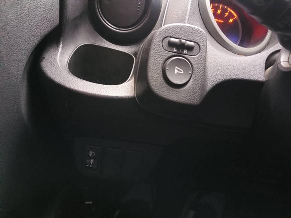 [武汉·鄂A] 二手本田飞度2011款 1.5L 自动豪华版