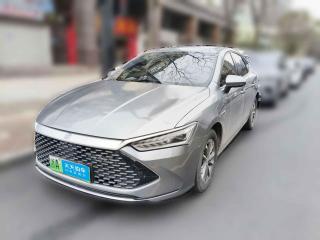 比亚迪秦PLUS2024款 荣耀版 DM-i 55KM领先型