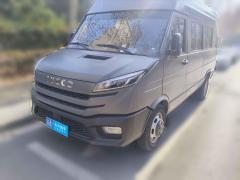 [南京·苏A] 依维柯依维柯得意2023款 2.5T A37M1多用途乘用车长轴中顶双胎侧拉门 自动挡