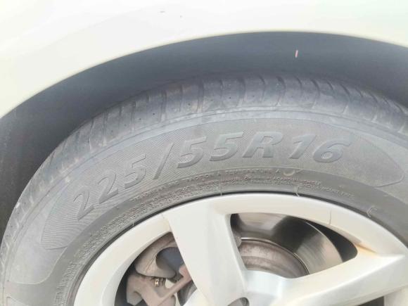 [常州·苏D] 二手奥迪奥迪A4L2015款 35 TFSI 自动标准型