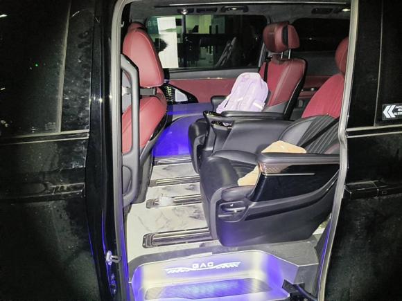 [芜湖·皖B] 二手广汽传祺传祺M82023款 宗师系列 400T 至尊版