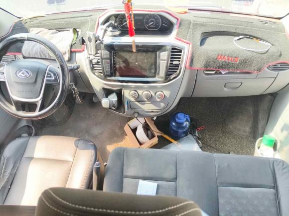 [常州·苏D] 二手上汽大通MAXUS新途V802019款 2.5T经典款6挡手动傲运通长轴中顶7座