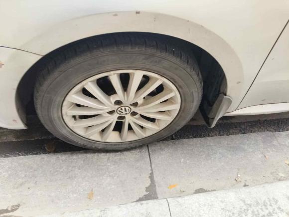 [南昌·赣A] 二手大众朗逸2013款 1.4TSI DSG豪华版