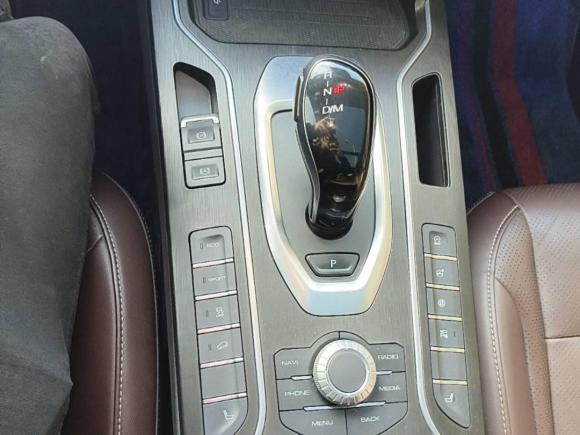 [合肥·皖A] 二手魏牌魏牌 VV62021款 2.0T 两驱智享+