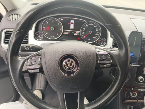 [深圳·粤B] 二手大众途锐2011款 3.0TDI 柴油标配型