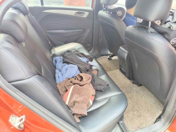 [广州·粤E] 二手奇瑞艾瑞泽52018款 1.5L 手动致敬青春版