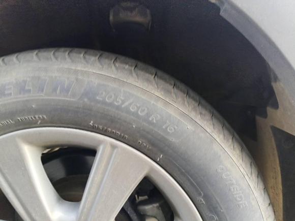 [无锡·苏B] 二手丰田逸致2015款 180E CVT跨界版