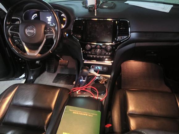 [苏州·苏E] 二手Jeep大切诺基2020款 3.0L 专业导航版