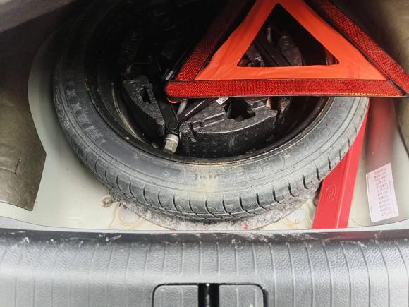 [上海·沪C] 二手别克君威2015款 1.6T 精英技术型