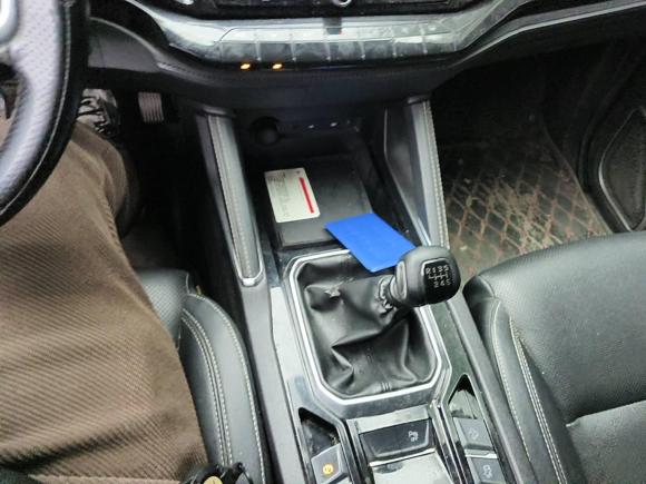 [合肥·皖A] 二手江铃驭胜S3502020款 2.0T 手动四驱柴油舒适版