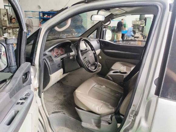 [上海·沪C] 二手东风风行菱智2016款 M5 2.0L 7座长轴豪华型