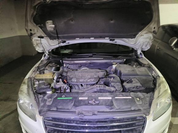 [上海·沪A] 二手标致标致5082012款 2.0L 自动豪华版