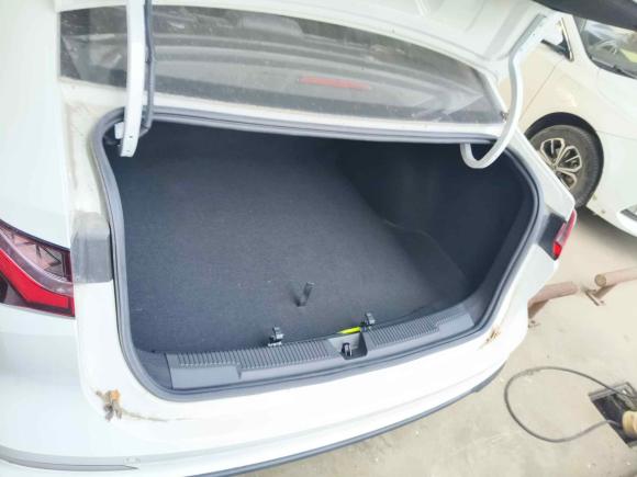 [上海·苏U] 二手荣威荣威i52023款 1.5L CVT尊荣版